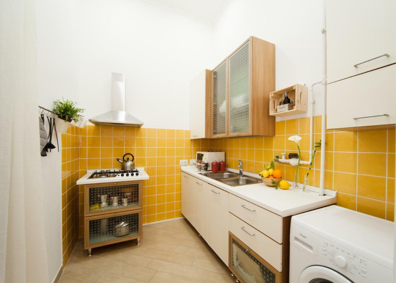 Napoli Centro Suite - Duomo Apartment エクステリア 写真