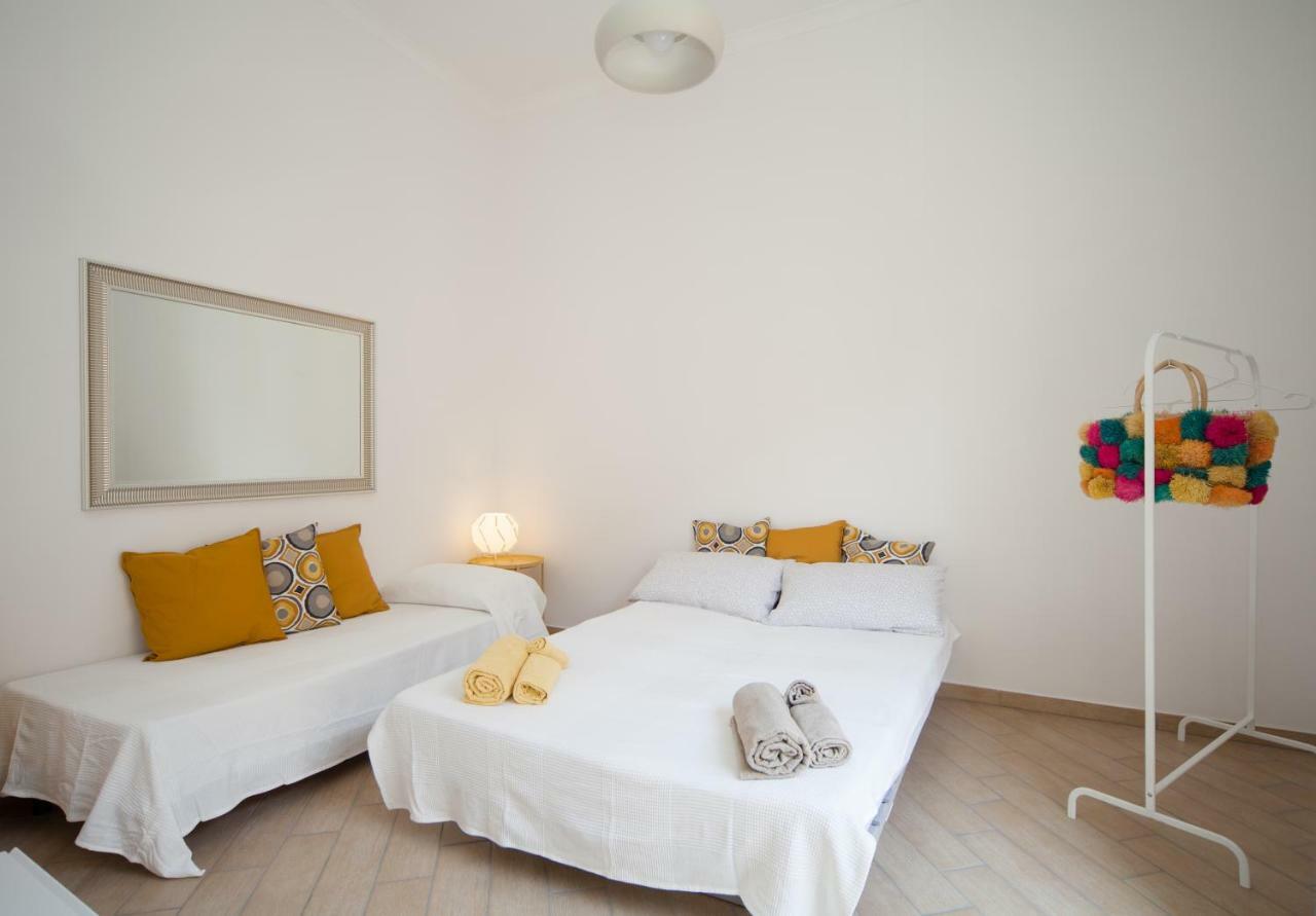 Napoli Centro Suite - Duomo Apartment エクステリア 写真