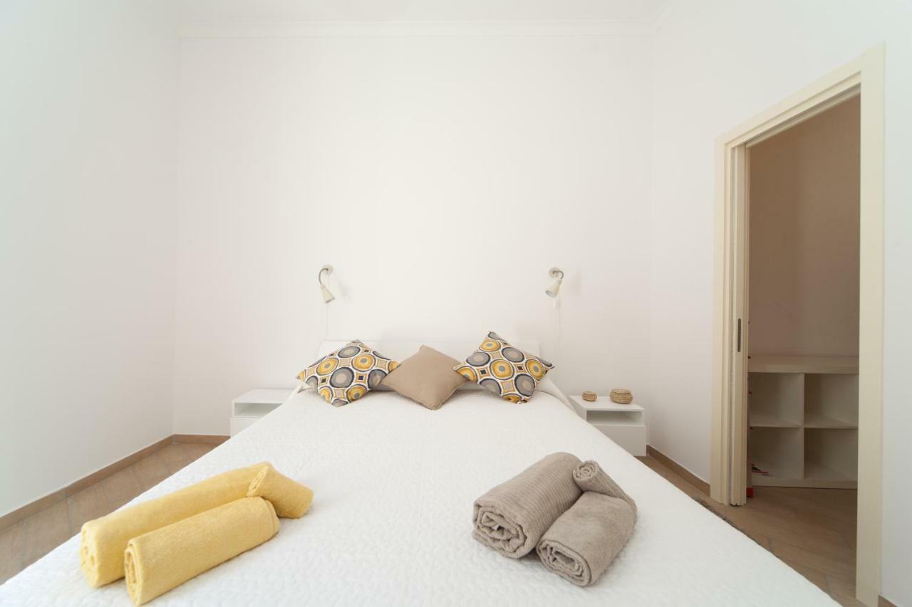 Napoli Centro Suite - Duomo Apartment エクステリア 写真